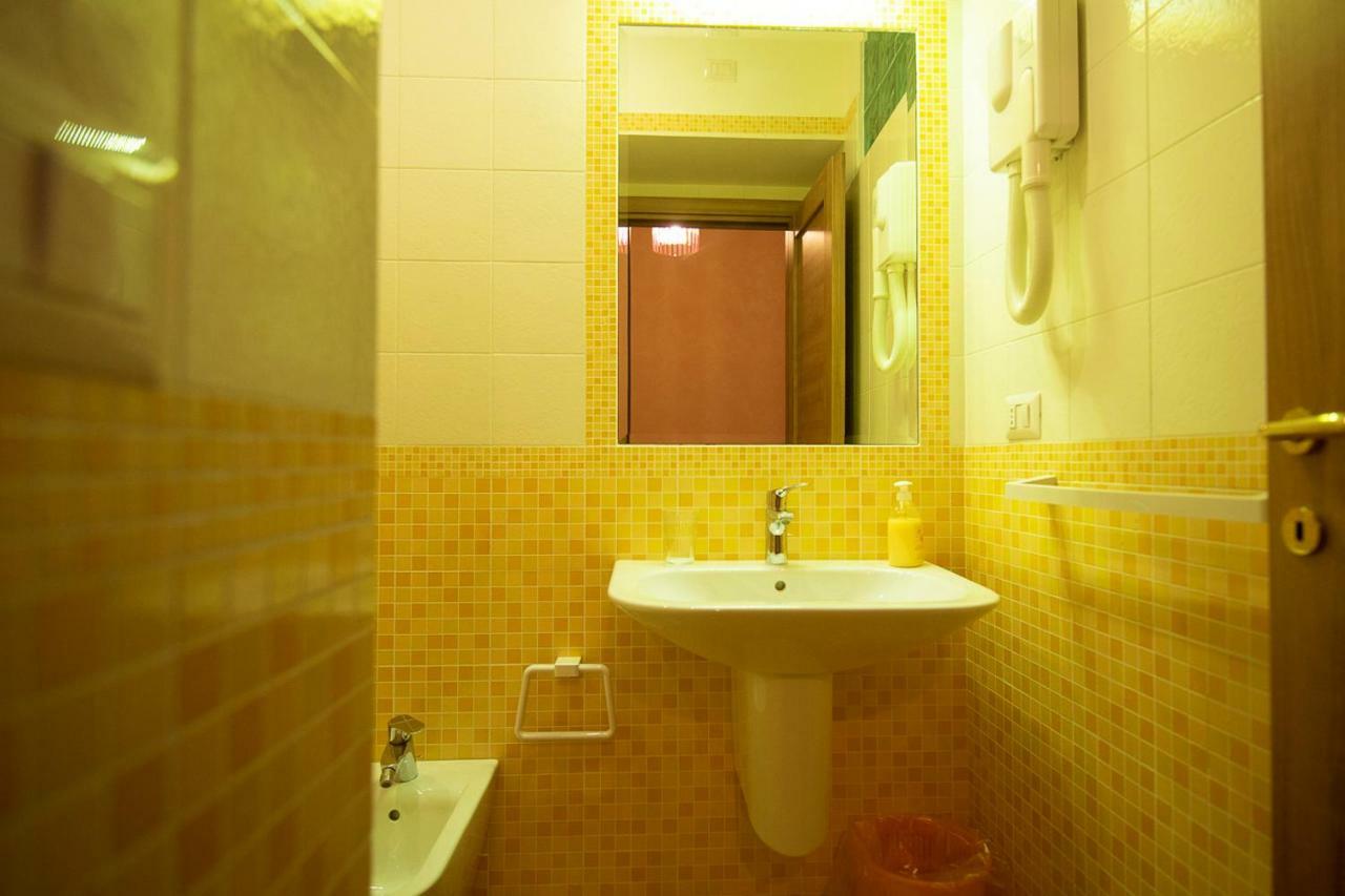 B&B Al Centro Storico Napels Buitenkant foto