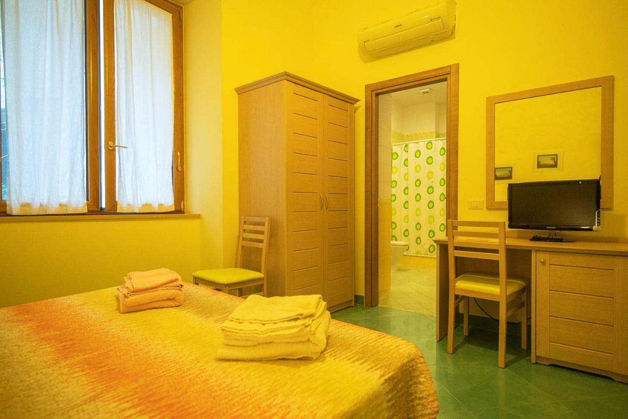B&B Al Centro Storico Napels Buitenkant foto